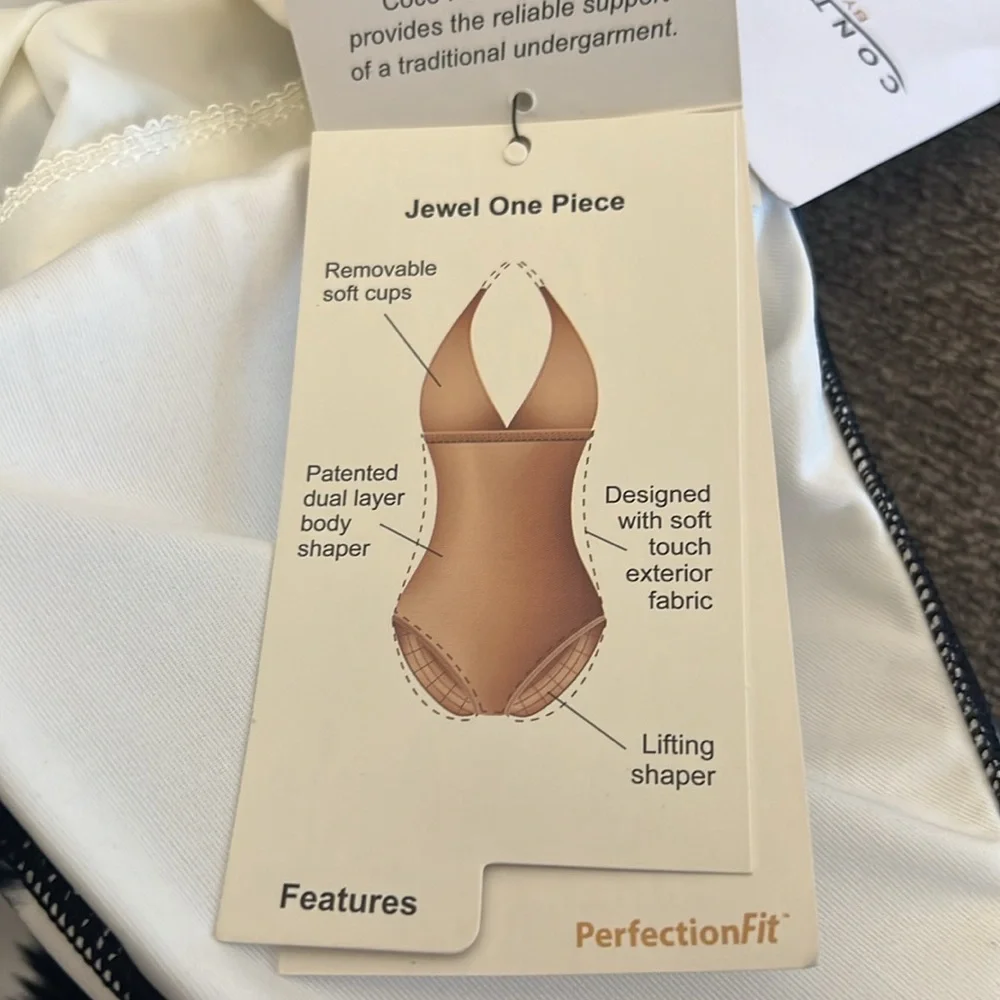 Contours By Coco Reef Zebra Twist Plunge Halter One Piece Swimsuit Size … - Picture 14 of 16